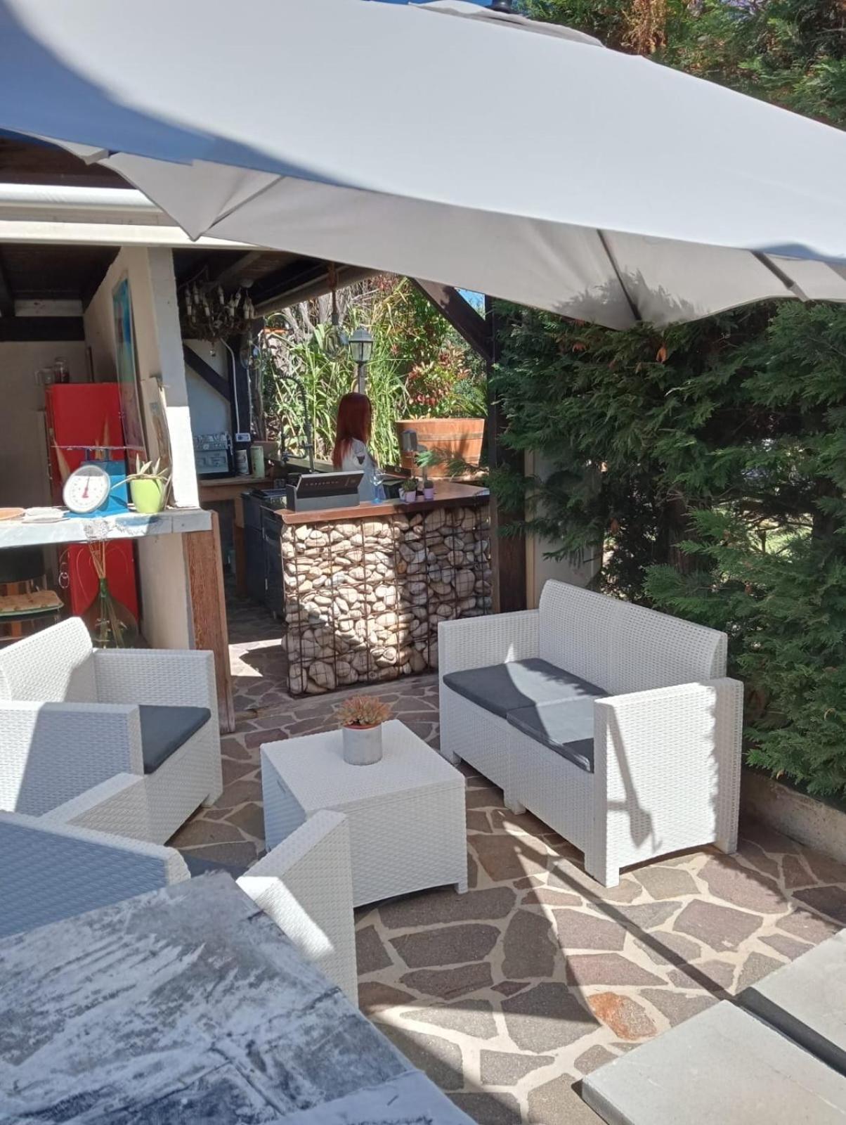 Sinilù B&B Silvi Paese Exterior foto